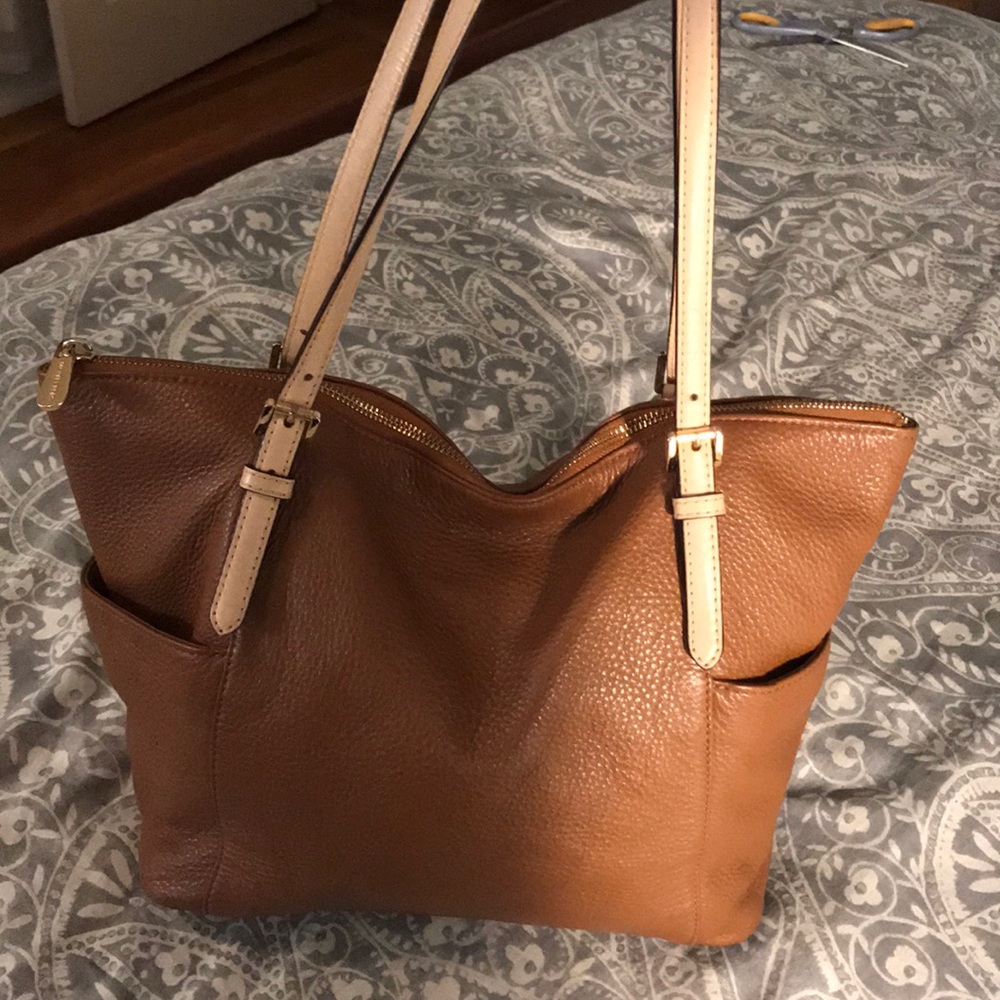 Michael kors purse!